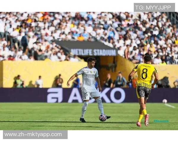 阿隆索对姆巴佩的期望:团结协作超越个人数据游戏 阿隆索对姆巴佩的期望:团结协作超越个人数据游戏